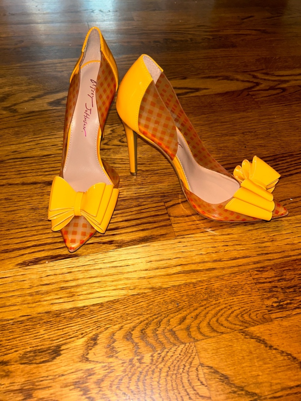 Betsey Johnson Yellow Patent Pointed-Toe Bow Pumps - Picture 4 of 8